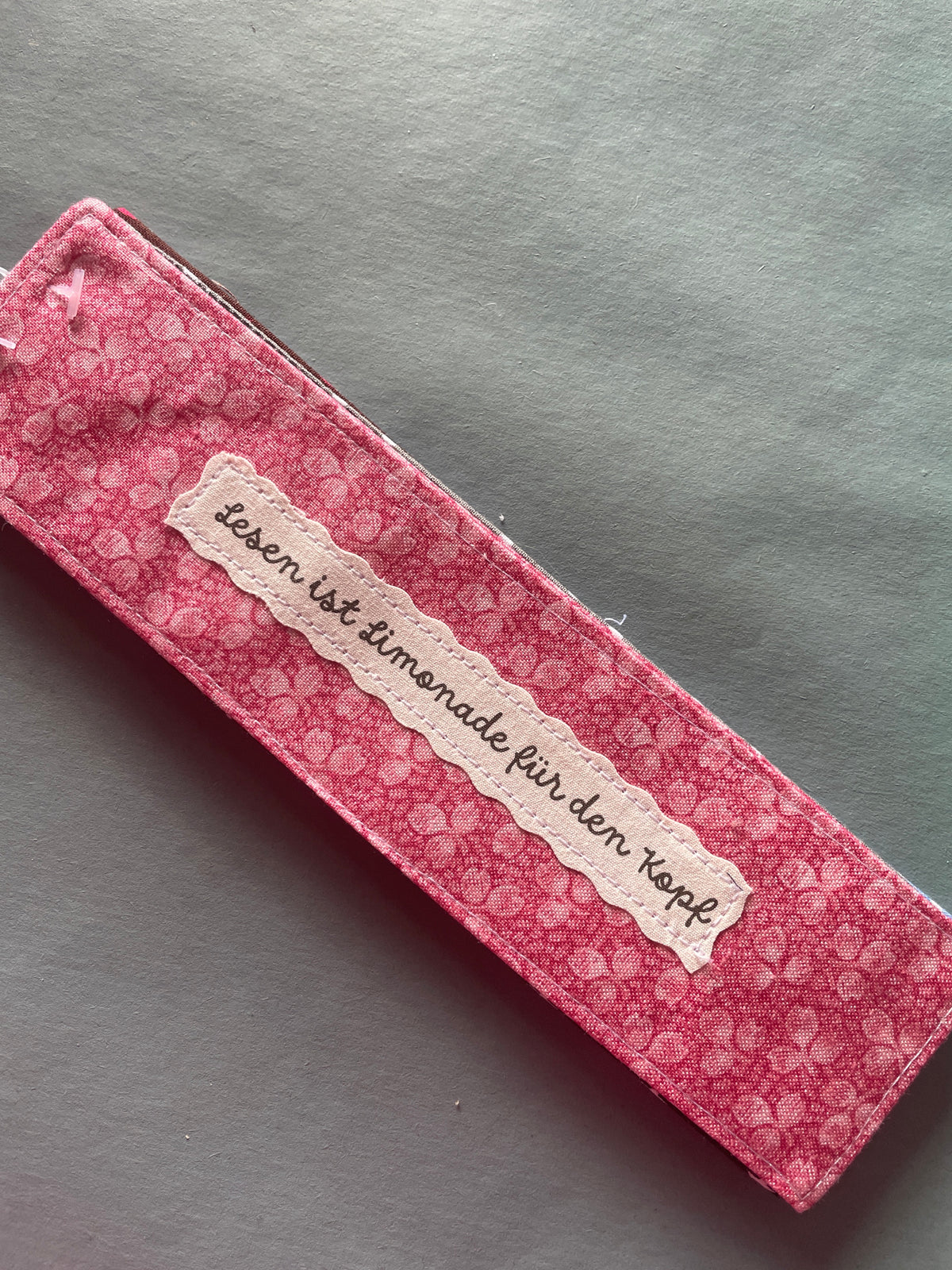Einzigartige Lesezeichen aus Stoff