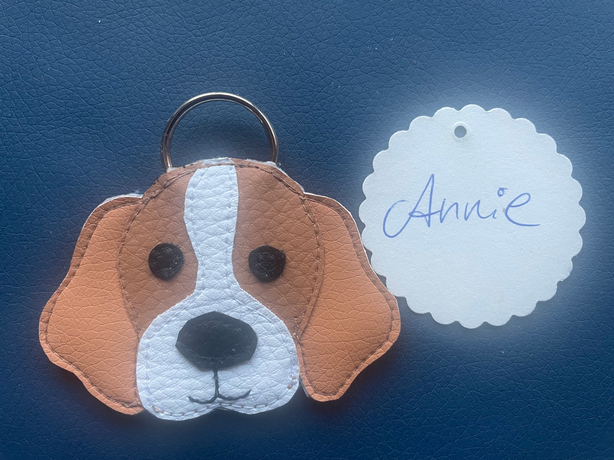 Schlüsselanhänger Taschenbaumler Beagle